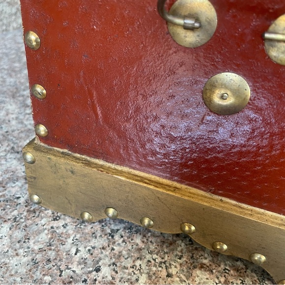 VINTAGE TRUNK - Picture 8 of 16